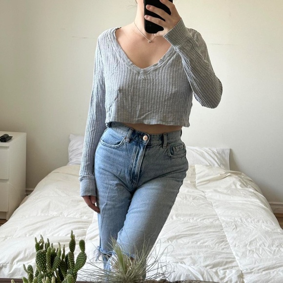 Grey cropped long sleeve top - Picture 2 of 8